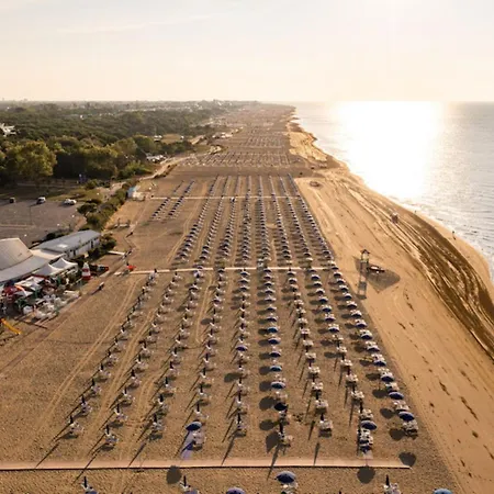 Cozy Seaside Flat In The Centre - Beahost *