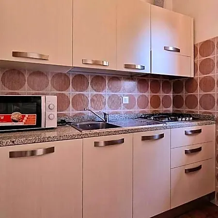 Cozy Seaside Flat In The Centre - Beahost Apartment